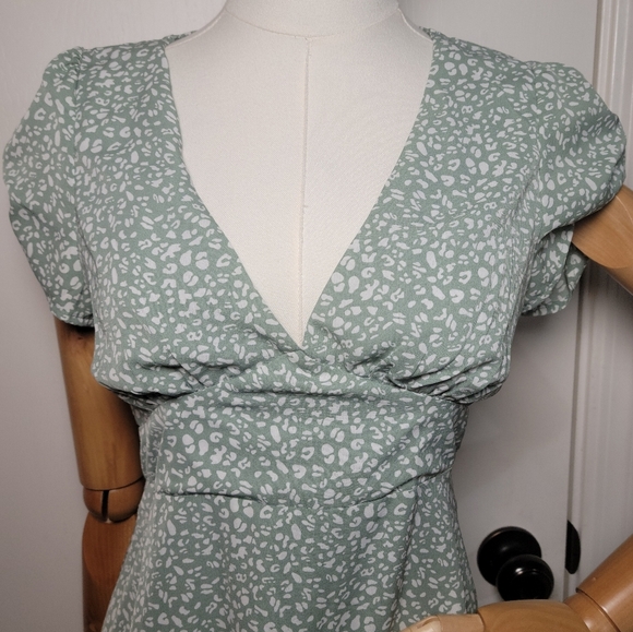 Princess Polly The Sting Mini Dress Sage Green Leopard Print Size 2 - Picture 4 of 12